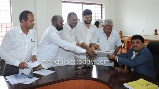 State Minister for Food and Civil Supplies who is the Congress candidate from Mangaluru constituency (erstwhile Ullal constituency) filed his nomination at the Mini Vidhana Saudha on April 23.